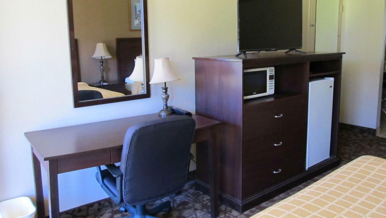 Magnuson Hotel Idabel エクステリア 写真